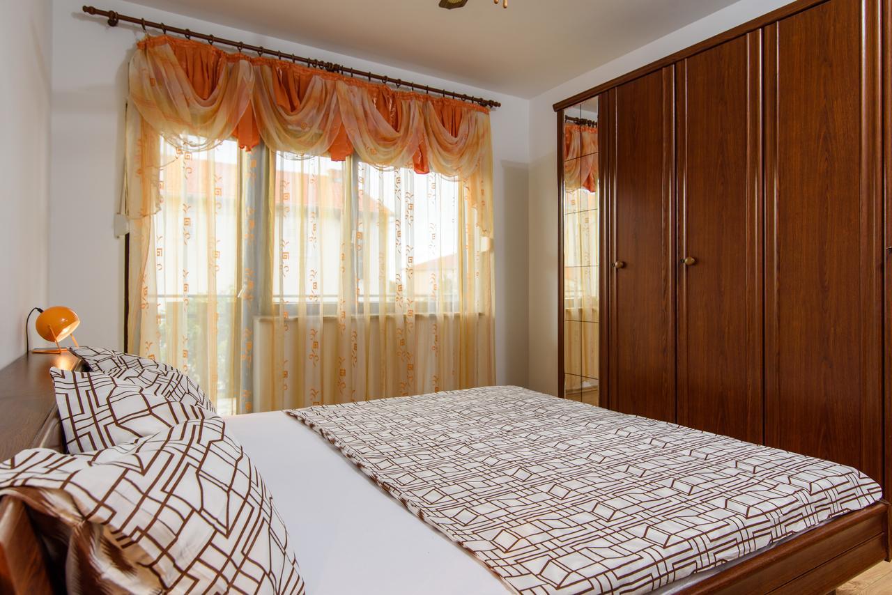 Apartments Sofija Trogir Bagian luar foto